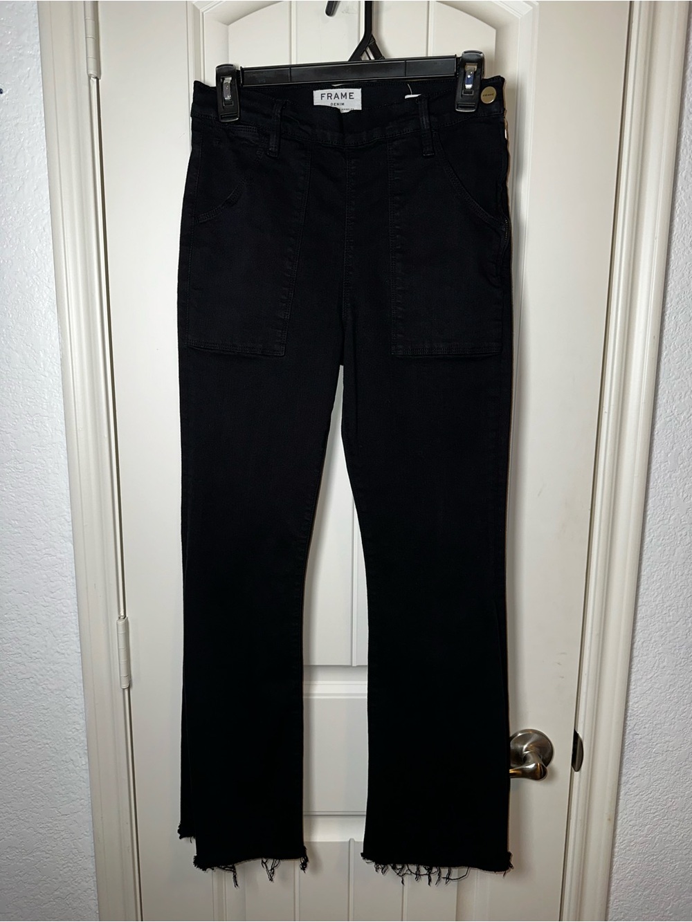 Frame Denim Le Flare de Francoise Black Raw Hem Cropped Side Zip Jeans size 28 - Picture 8 of 10